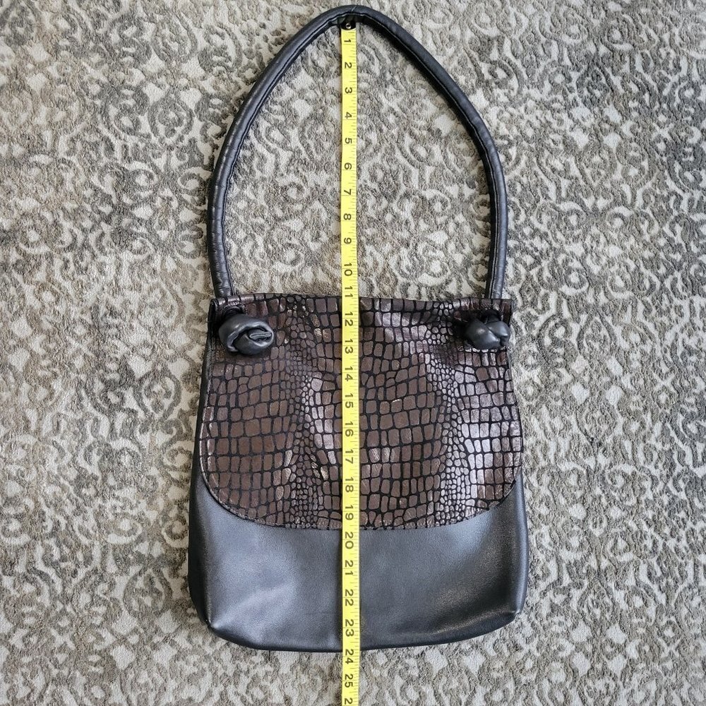 Liza Ganz Black Embossed Leather Fold Over Shoulder Bag - Picture 8 of 8
